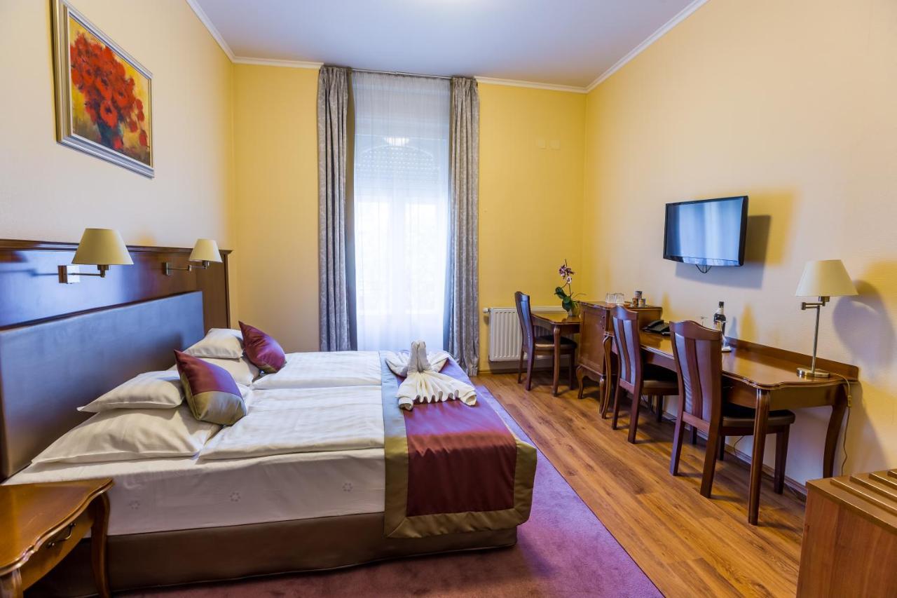 Pannonia 1893 Premium Hotel Sopron Buitenkant foto